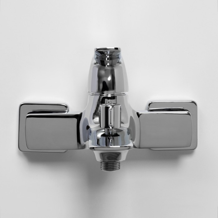 Смеситель для ванны с коротким изливом Neime 1900 WasserKRAFT арт. 1901