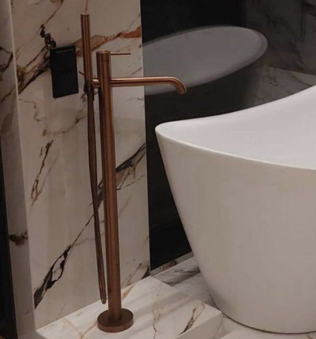 Смеситель для ванны Gessi 316, напольный цвет brushed copper pvd арт. 54028708