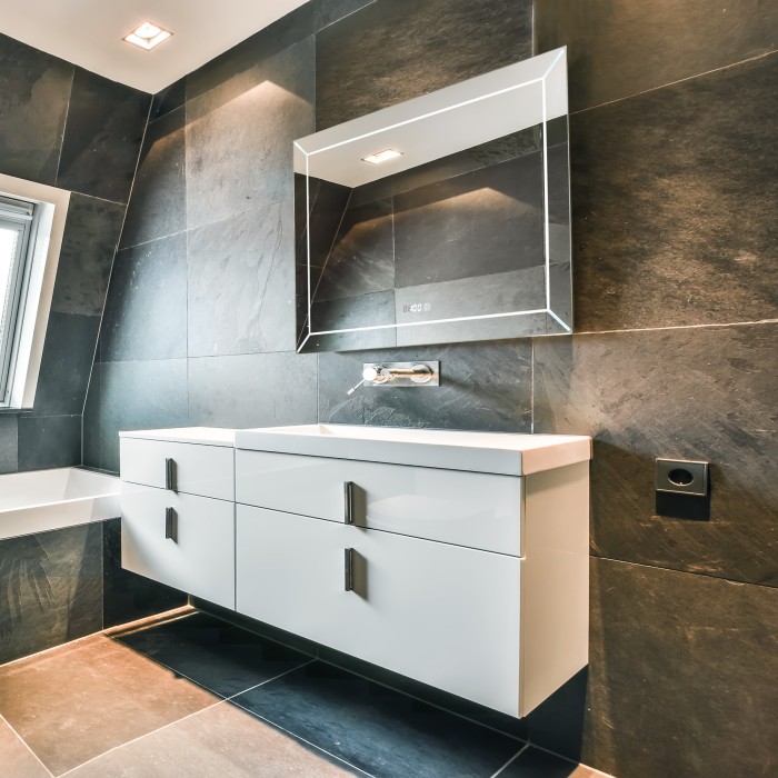 Зеркало VOLL-4 800х600 c подсветкой и диммером, сенсор выкл+часы, Azario Voll - ФР-00001399