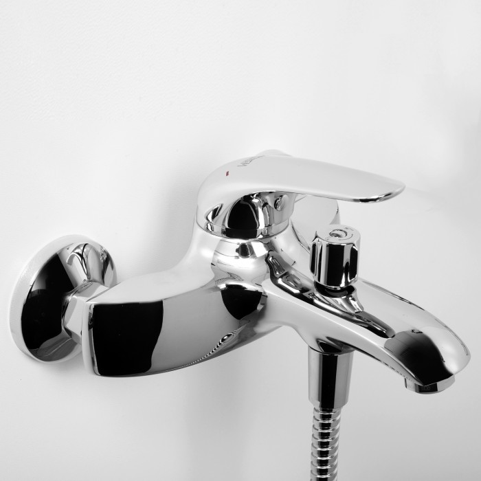 Смеситель для ванны с коротким изливом Rossel 2800 WasserKRAFT арт. 2801