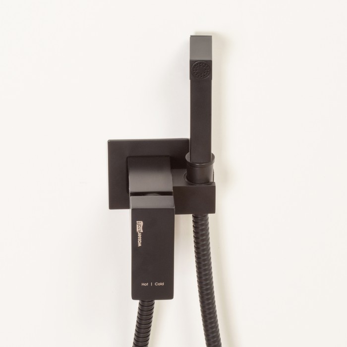 Встраиваемый смеситель для душа с гигиенической лейкой WasserKRAFT арт. A71638