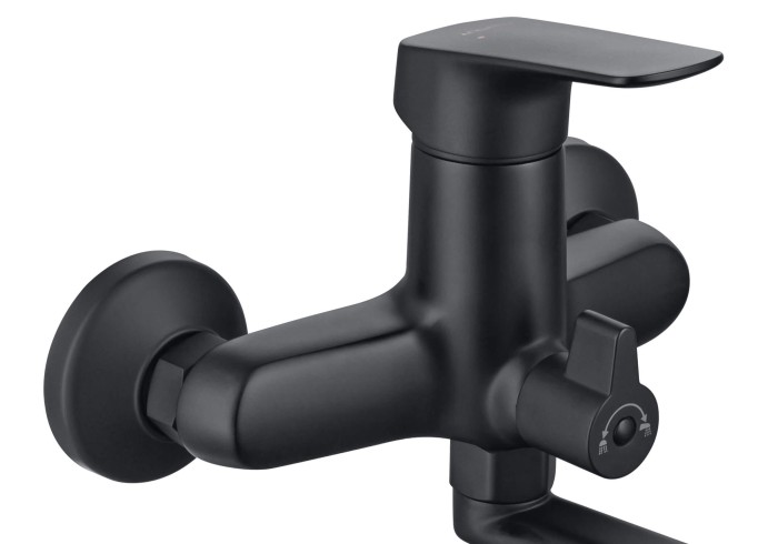 Смеситель для ванны с длинным изливом, Aquatek Вега, черный арт. AQ1042MB