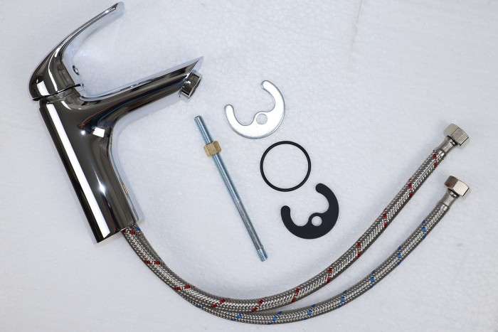 Смеситель для раковины, керамический картридж, хром, Azario SINTRA арт. AZ-WKF168042C