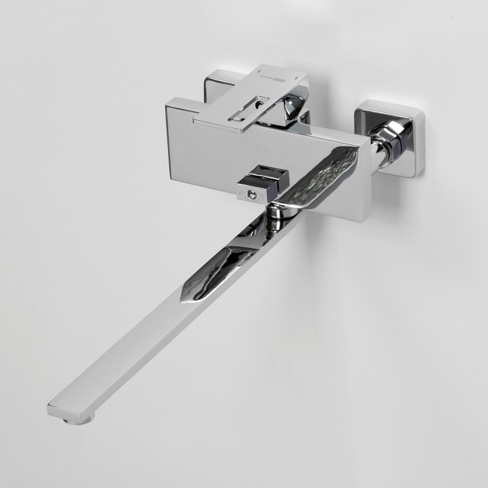 Смеситель для ванны с длинным изливом Alme 1500 WasserKRAFT арт. 1502L