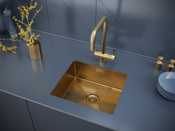 Смеситель для кухни  Paulmark WETTER, брашированное золото - We213030-BG