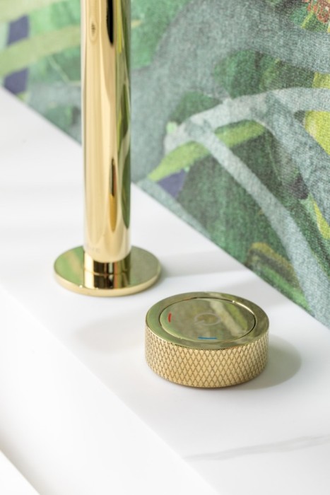 Смеситель автоматический для раковины на 2 отв. Gold, Boheme Tech - 158-G