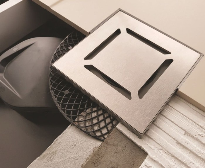 Душевой трап BERGES PLATZ Norma 150х150, хром глянец, S-сифон D50 H60, арт.091159